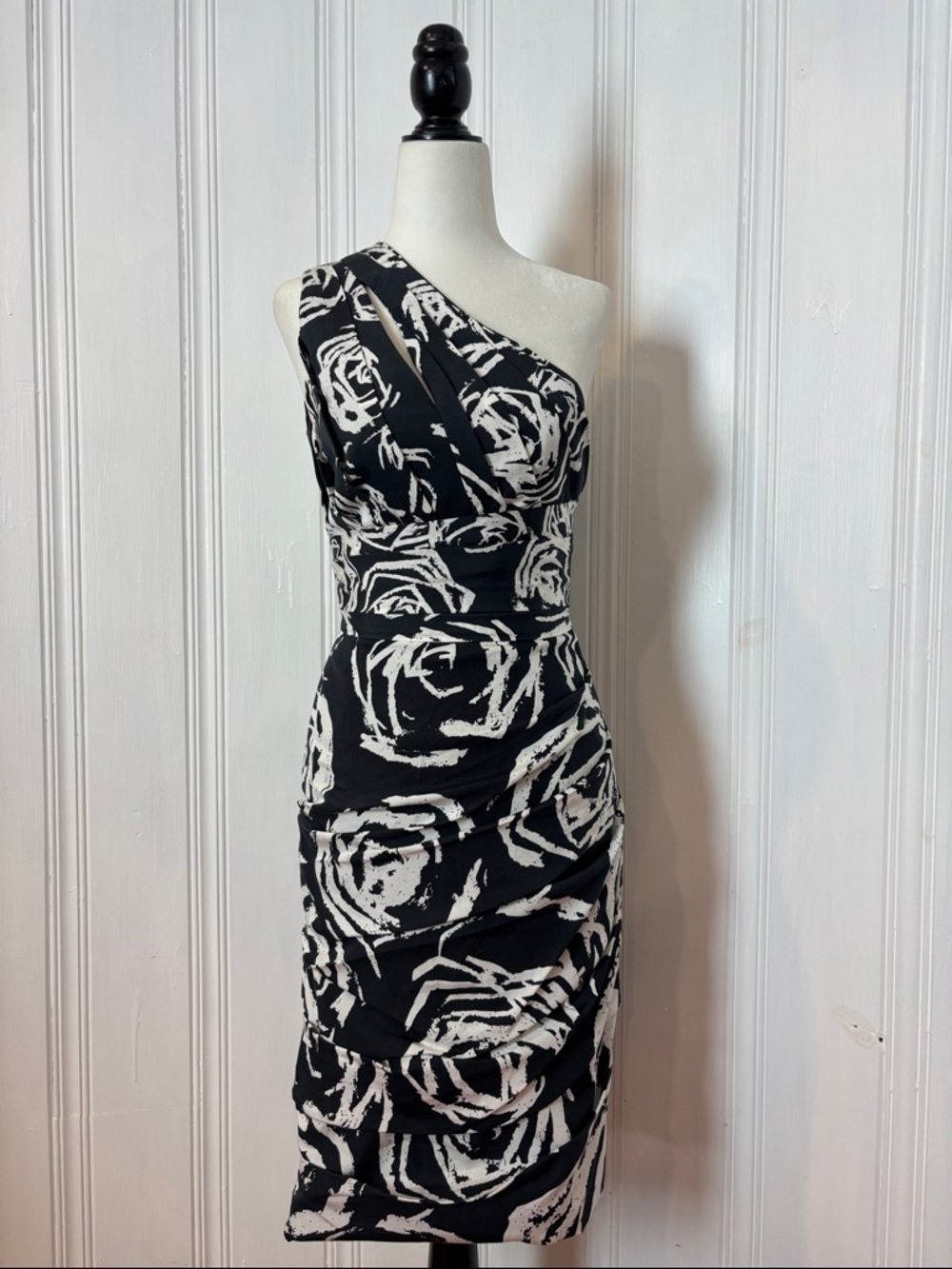 MONIQUE LHUILLIER Silk & Cotton Black & White One-Shoulder Pleated Dress Size 0